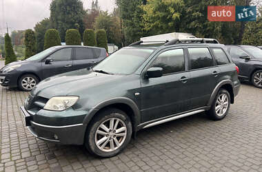 Внедорожник / Кроссовер Mitsubishi Outlander 2006 в Николаеве