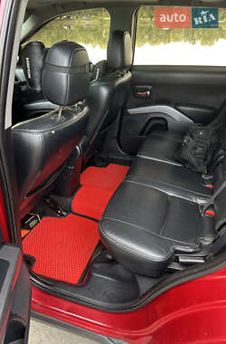 Внедорожник / Кроссовер Mitsubishi Outlander 2008 в 