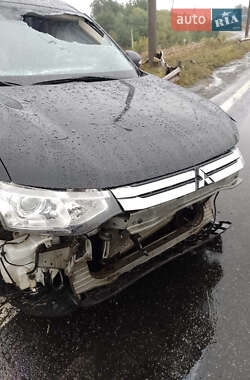 Внедорожник / Кроссовер Mitsubishi Outlander 2014 в Новоархангельске