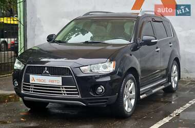 Внедорожник / Кроссовер Mitsubishi Outlander 2010 в 