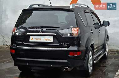 Внедорожник / Кроссовер Mitsubishi Outlander 2010 в 