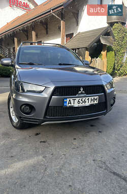 Внедорожник / Кроссовер Mitsubishi Outlander 2012 в Ивано-Франковске