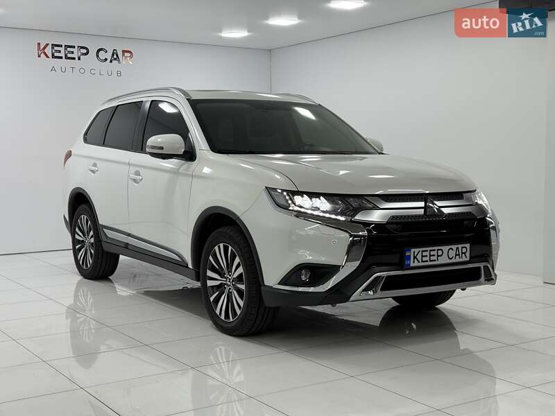 Внедорожник / Кроссовер Mitsubishi Outlander 2018 в Одессе