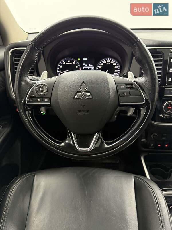 Внедорожник / Кроссовер Mitsubishi Outlander 2018 в Одессе