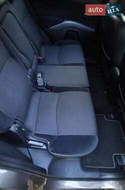 Внедорожник / Кроссовер Mitsubishi Outlander 2011 в 