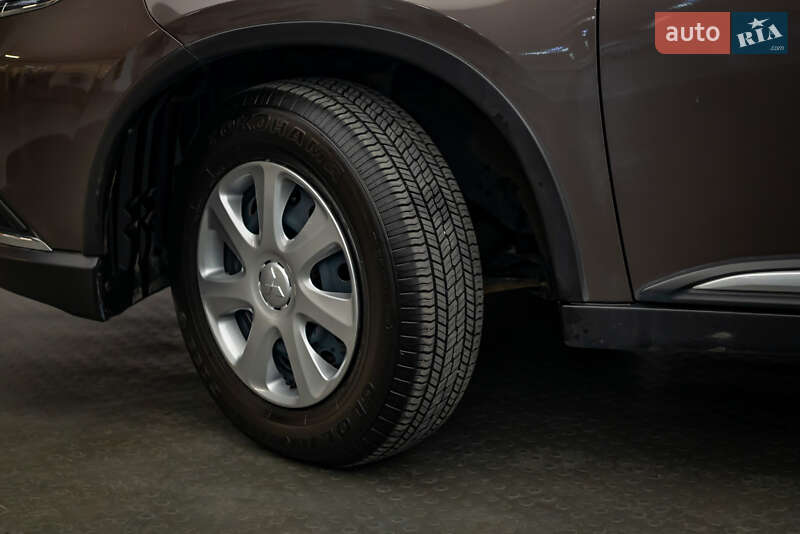 Внедорожник / Кроссовер Mitsubishi Outlander 2021 в Киеве