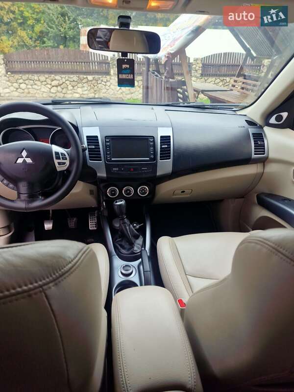 Позашляховик / Кросовер Mitsubishi Outlander 2007 в Тернополі