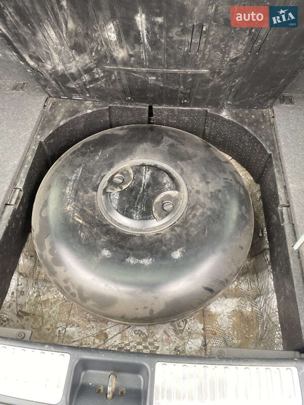 Внедорожник / Кроссовер Mitsubishi Outlander 2008 в Белогородке