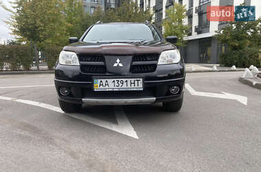 Внедорожник / Кроссовер Mitsubishi Outlander 2008 в 