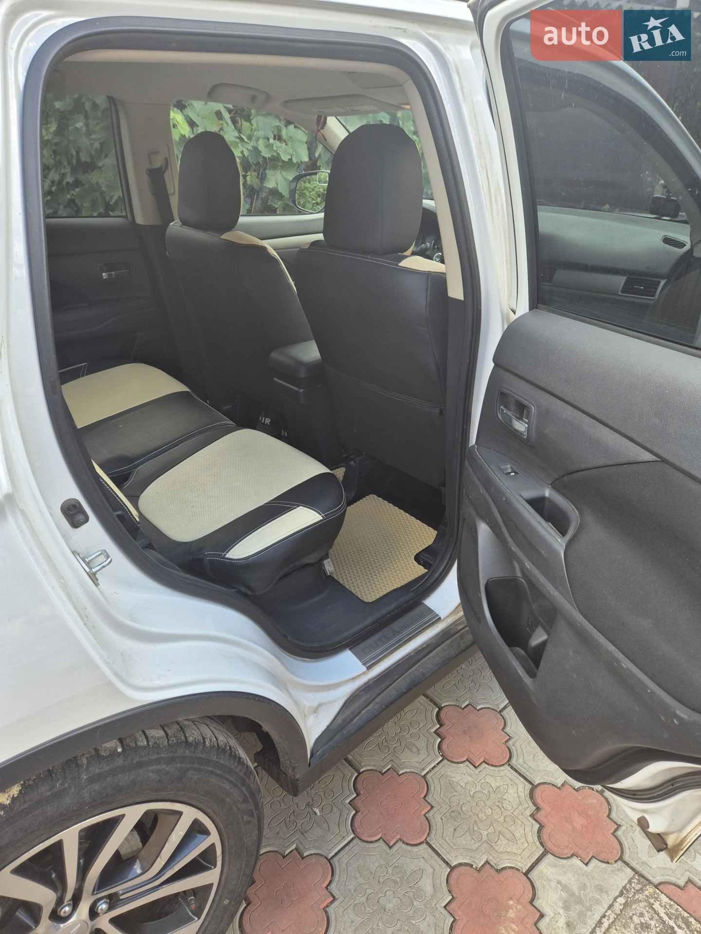 2015 Mitsubishi Outlander - мініатюра 13