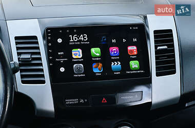 Внедорожник / Кроссовер Mitsubishi Outlander 2007 в 