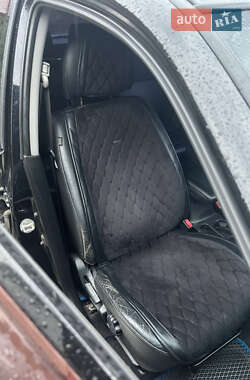 Внедорожник / Кроссовер Mitsubishi Outlander 2006 в 