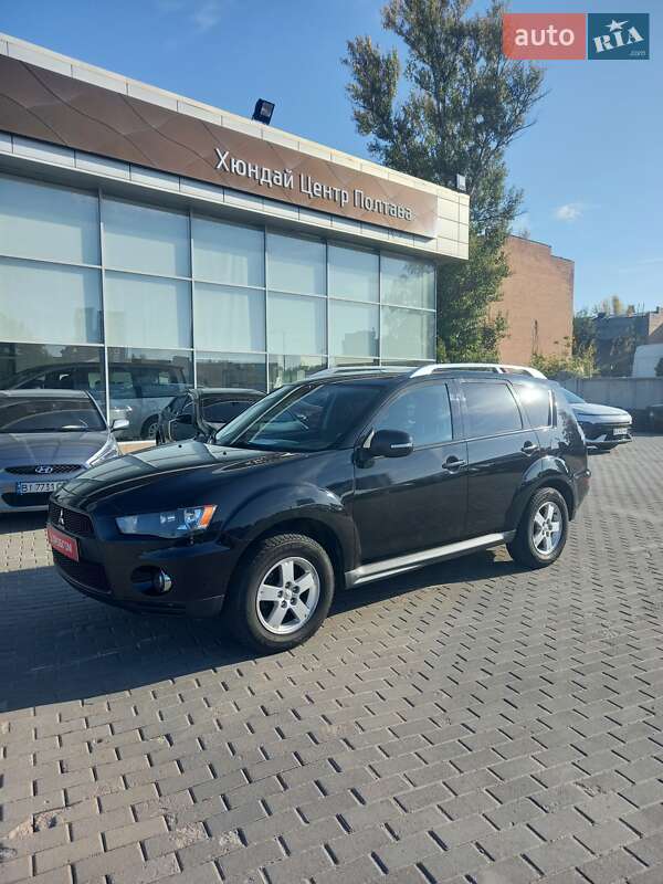 Позашляховик / Кросовер Mitsubishi Outlander 2010 в Полтаві