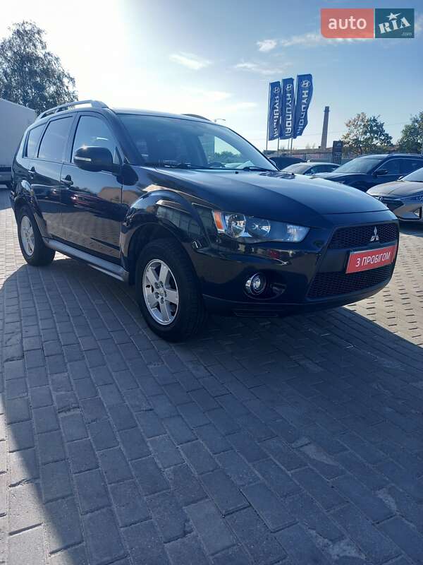 Позашляховик / Кросовер Mitsubishi Outlander 2010 в Полтаві