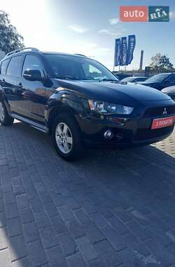 Внедорожник / Кроссовер Mitsubishi Outlander 2010 в 
