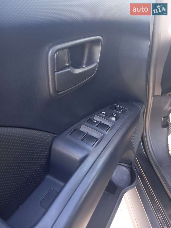 Позашляховик / Кросовер Mitsubishi Outlander 2010 в Полтаві