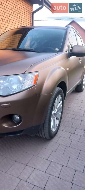 Mitsubishi Outlander 2009