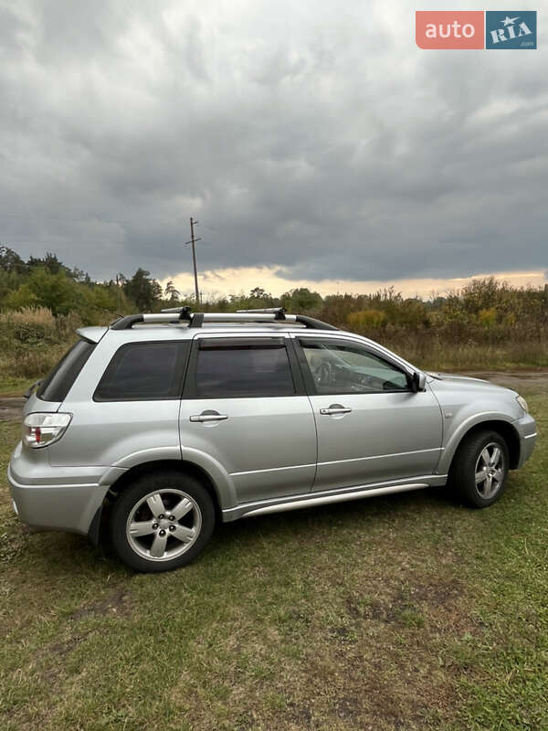 Внедорожник / Кроссовер Mitsubishi Outlander 2008 в Ирпене