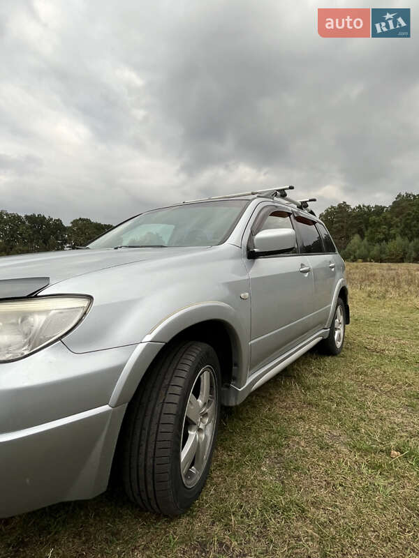 Внедорожник / Кроссовер Mitsubishi Outlander 2008 в Ирпене