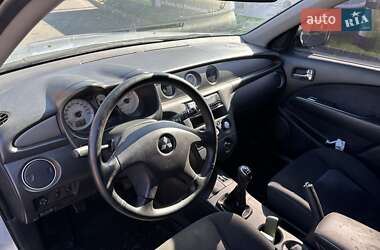 Внедорожник / Кроссовер Mitsubishi Outlander 2006 в 