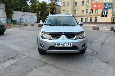 Внедорожник / Кроссовер Mitsubishi Outlander 2008 в 