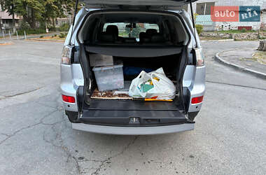 Внедорожник / Кроссовер Mitsubishi Outlander 2008 в 