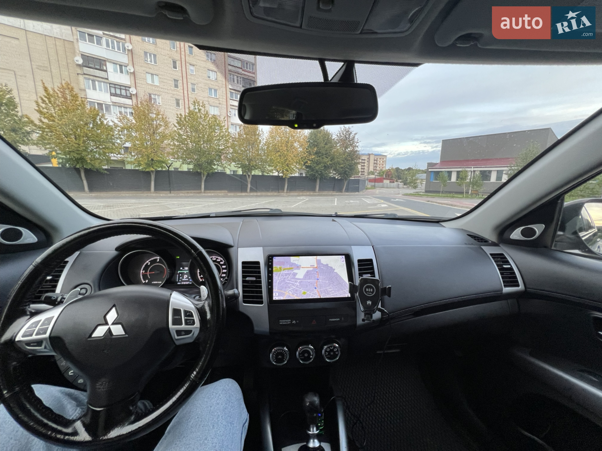 2011 Mitsubishi Outlander - мініатюра 47