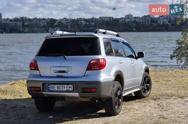 Позашляховик / Кросовер Mitsubishi Outlander 2005 в 