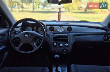 Позашляховик / Кросовер Mitsubishi Outlander 2005 в 