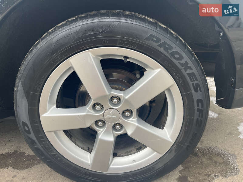 Внедорожник / Кроссовер Mitsubishi Outlander 2007 в Хмельницком