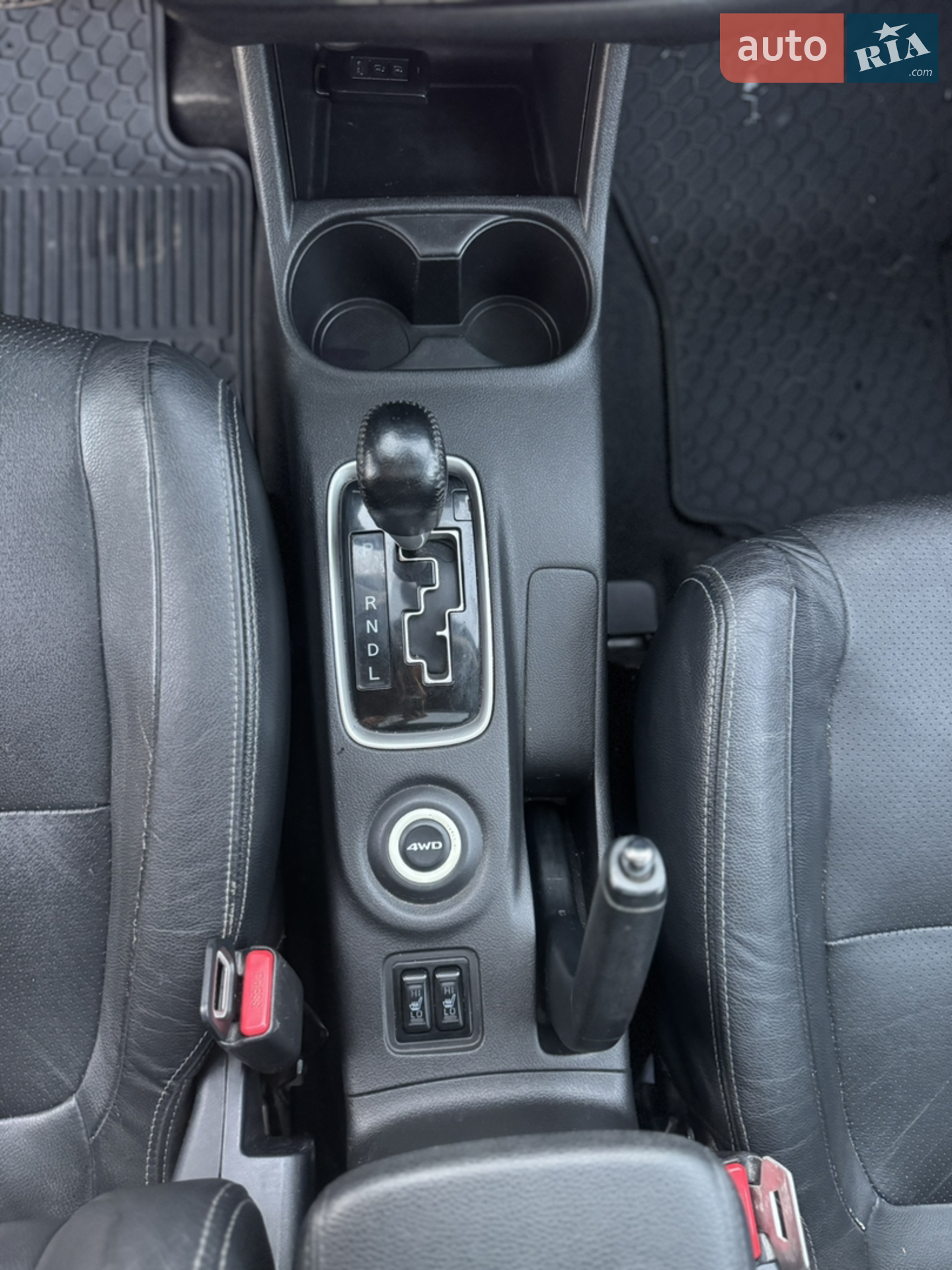 2013 Mitsubishi Outlander - мініатюра 14