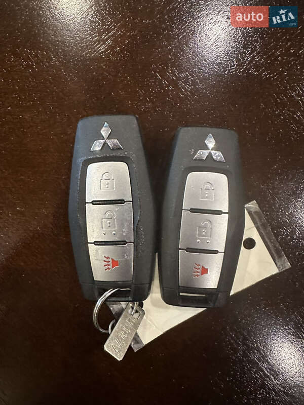 Позашляховик / Кросовер Mitsubishi Outlander 2021 в Харкові фото 18 Позашляховик / Кросовер Mitsubishi Outlander 2021 в Харкові