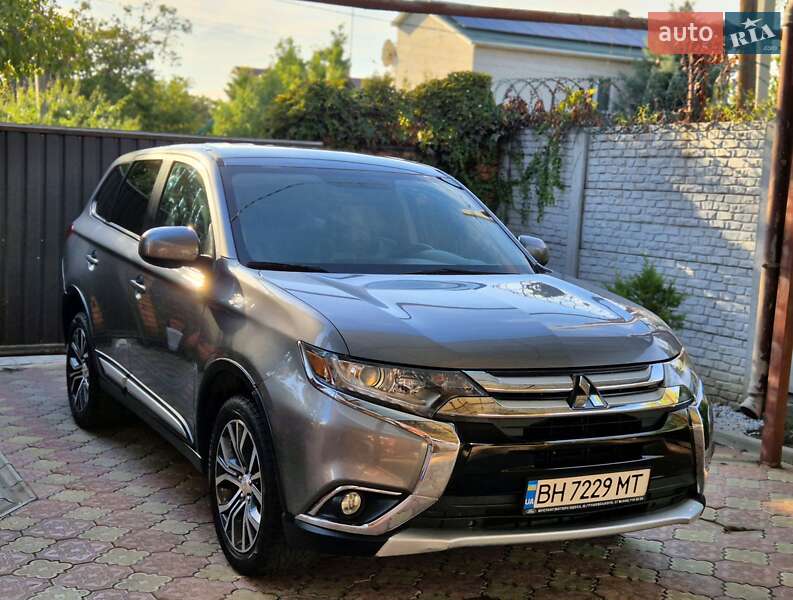 Mitsubishi Outlander 2017