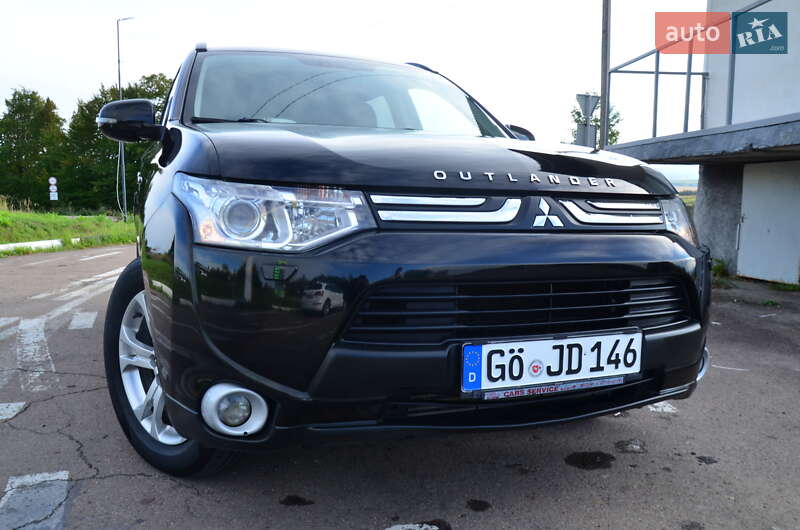 Внедорожник / Кроссовер Mitsubishi Outlander 2013 в Дрогобыче