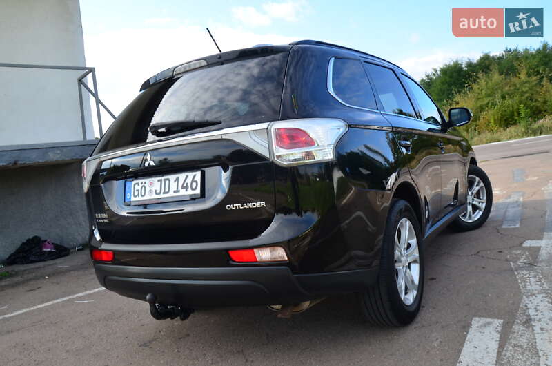 Внедорожник / Кроссовер Mitsubishi Outlander 2013 в Дрогобыче