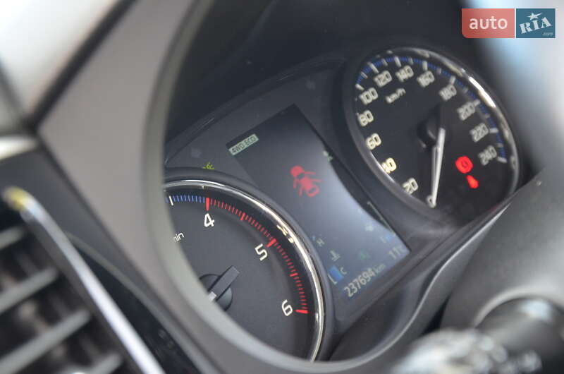 Внедорожник / Кроссовер Mitsubishi Outlander 2013 в Дрогобыче