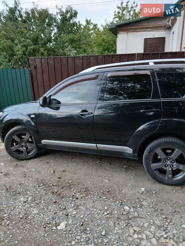 Внедорожник / Кроссовер Mitsubishi Outlander 2008 в Днепре