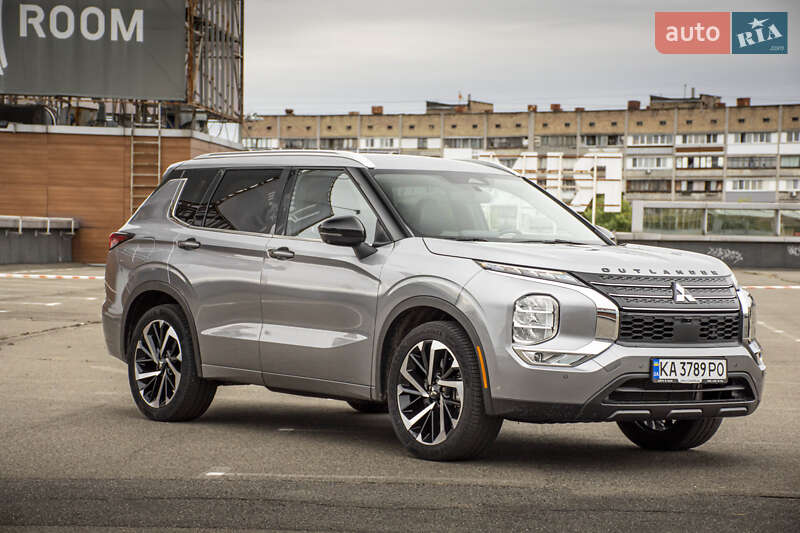 Позашляховик / Кросовер Mitsubishi Outlander 2021 в Києві фото 2 Позашляховик / Кросовер Mitsubishi Outlander 2021 в Києві