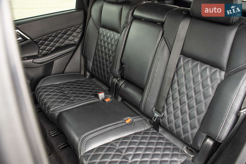 Позашляховик / Кросовер Mitsubishi Outlander 2021 в Києві фото 23 Позашляховик / Кросовер Mitsubishi Outlander 2021 в Києві