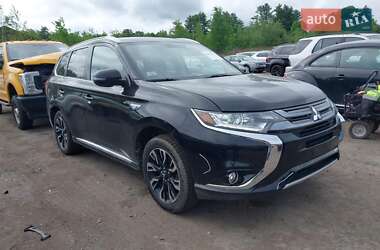 Внедорожник / Кроссовер Mitsubishi Outlander 2018 в Хмельницком