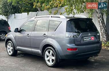Внедорожник / Кроссовер Mitsubishi Outlander 2007 в 