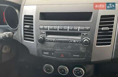 Внедорожник / Кроссовер Mitsubishi Outlander 2007 в 