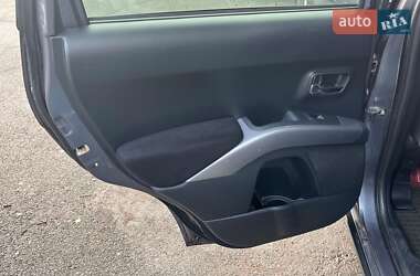 Внедорожник / Кроссовер Mitsubishi Outlander 2007 в 