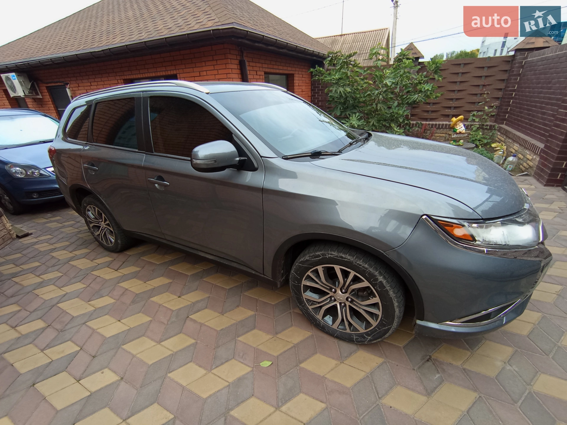 2017 Mitsubishi Outlander - мініатюра 16