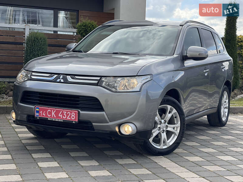 Внедорожник / Кроссовер Mitsubishi Outlander 2014 в Стрые