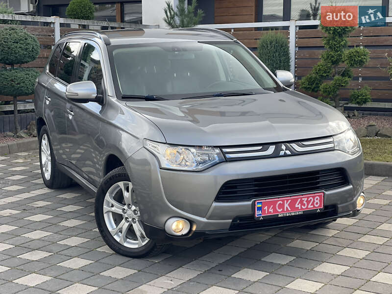 Внедорожник / Кроссовер Mitsubishi Outlander 2014 в Стрые