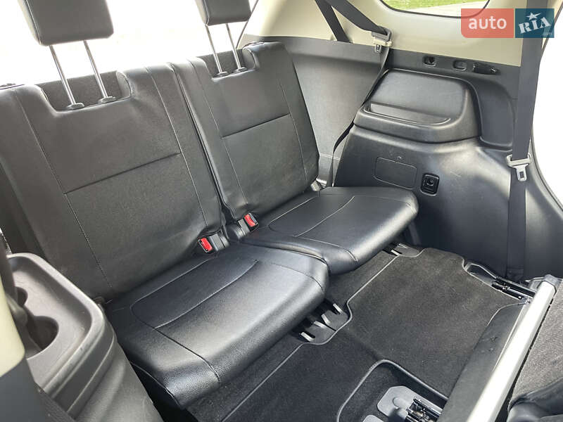 Внедорожник / Кроссовер Mitsubishi Outlander 2014 в Стрые
