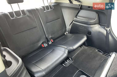 Внедорожник / Кроссовер Mitsubishi Outlander 2014 в 