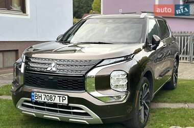 Позашляховик / Кросовер Mitsubishi Outlander 2021 в Одесі