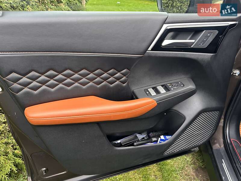 Внедорожник / Кроссовер Mitsubishi Outlander 2021 в Одессе